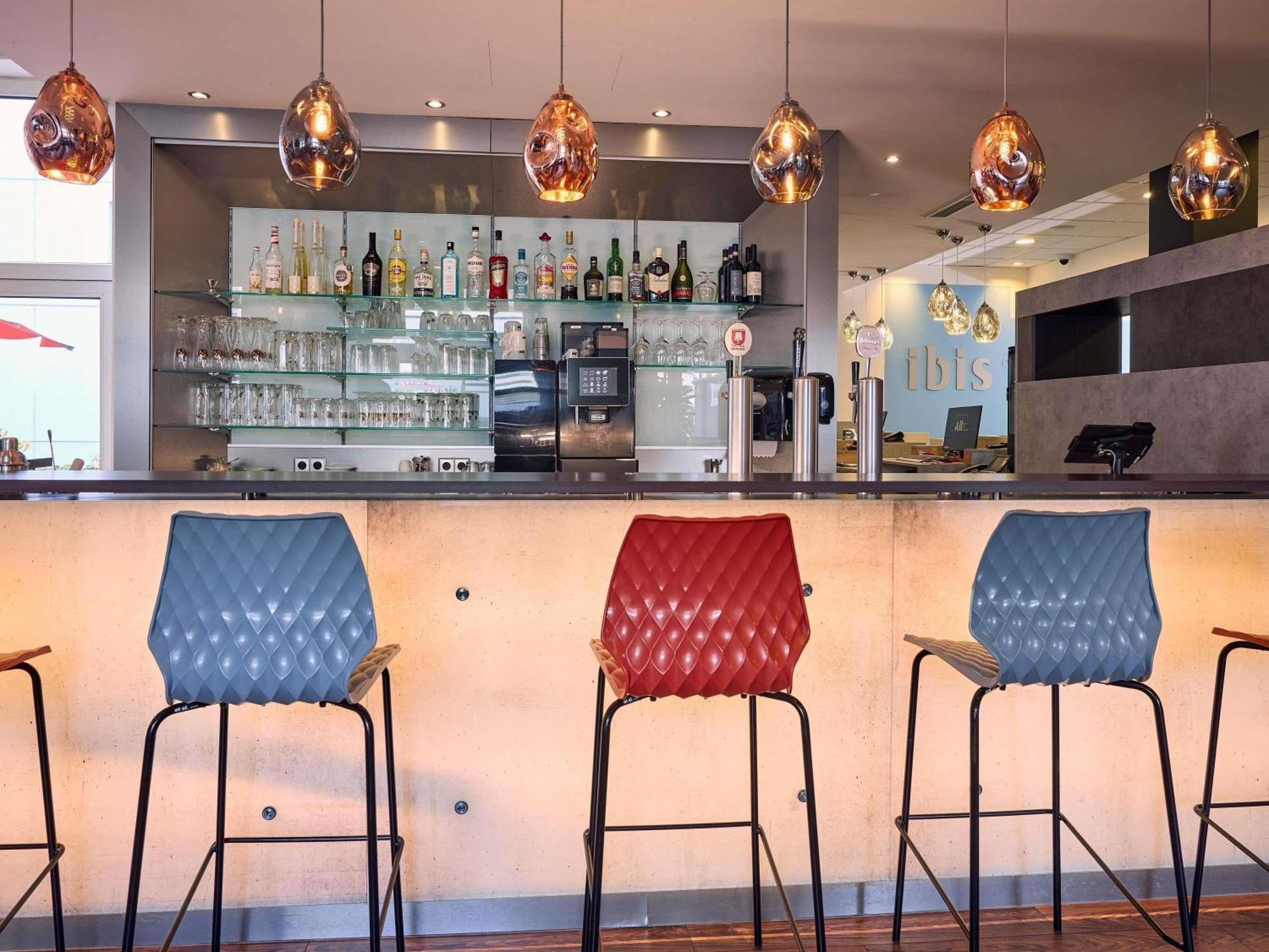 Ibis Hotel Duesseldorf Hauptbahnhof, Dusseldorf